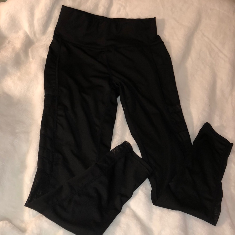 Black leggings